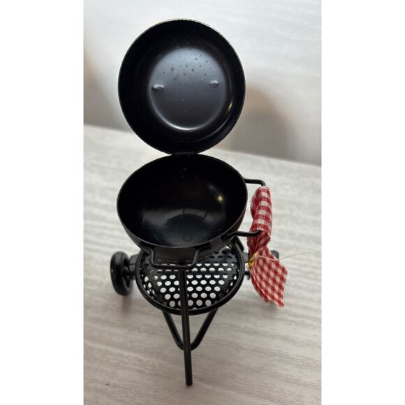 Miniature Black Charcoal Grill Decorative Red Gingham Towel Doll Furniture 3" - Picture 7 of 10